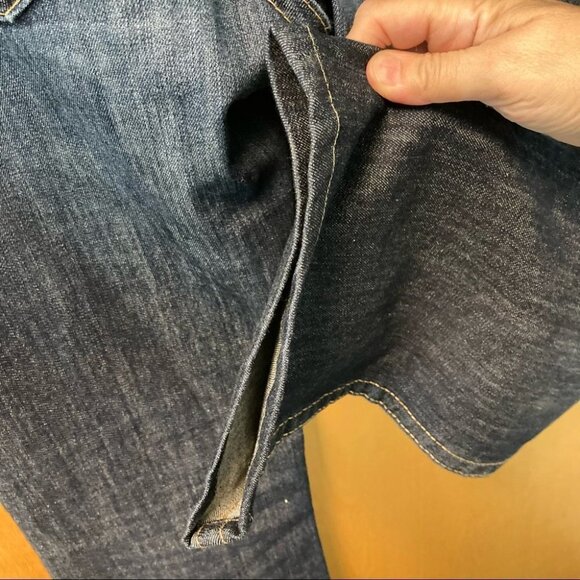 TRUE RELIGION Sz 31 Mid-Wash Boot  Cut Jeans - Picture 10 of 12